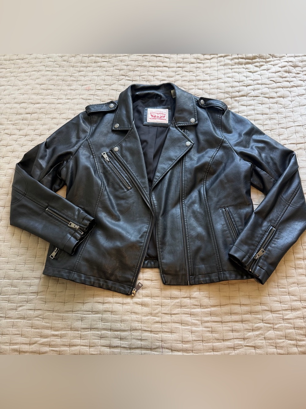 Levi’s Black Faux Leather Women Jacket Size XL